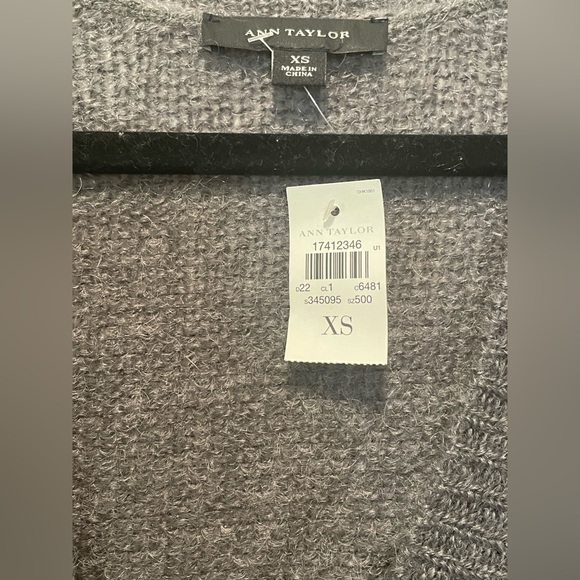 Ann Taylor *New With Tags* Mohair Wool Women's Long Cardigan. Size XS - Picture 2 of 6